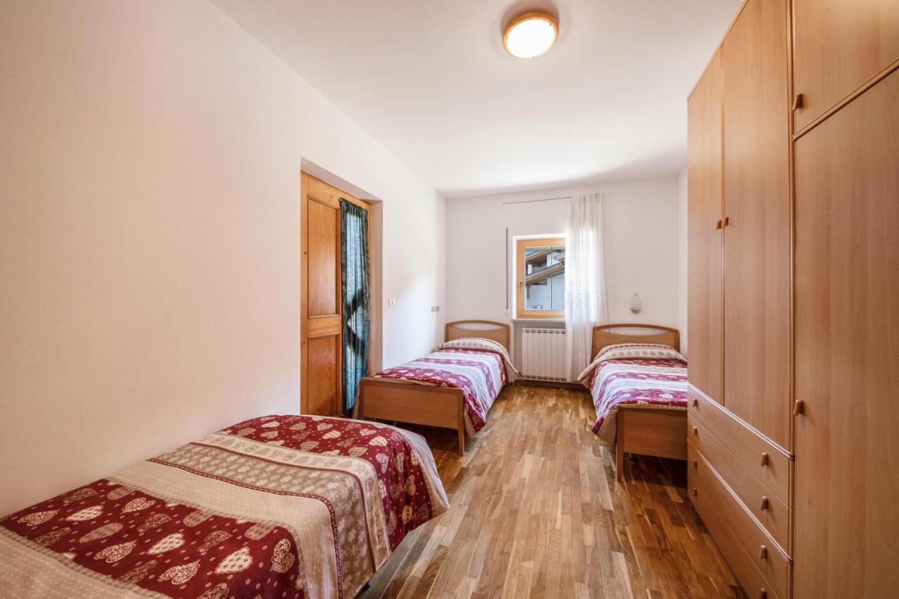 Villa Mazzel - Cima 12 Віго-ді-Фасса Екстер'єр фото